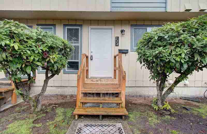 224 Nwavenue - Photo 4 of 26