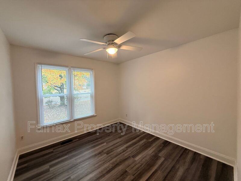 400 Kelley Meadows Dr - Photo 5 of 18