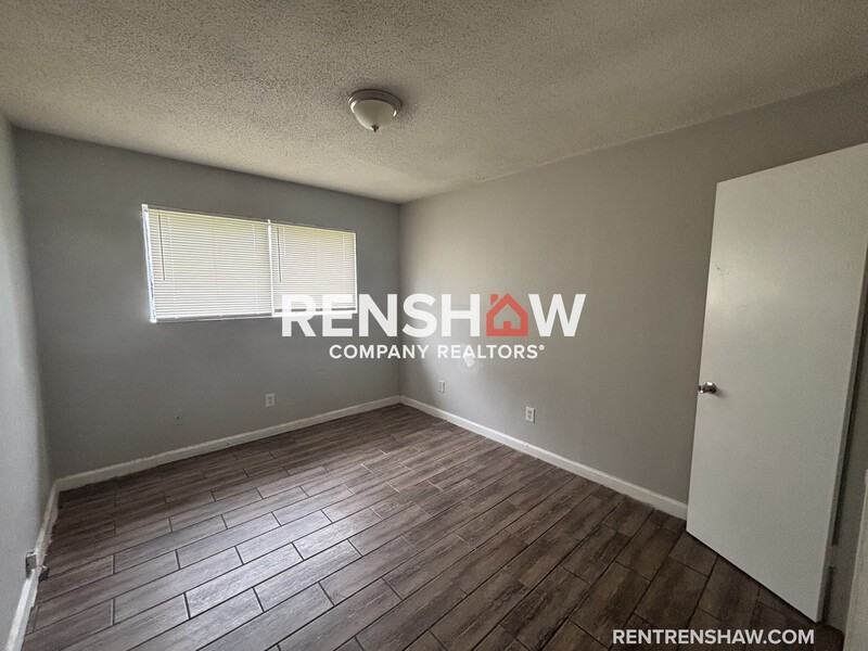 3718 Canary Cv W - Photo 4 of 13