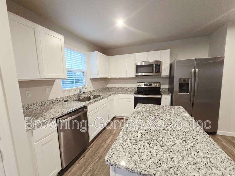 1026 Cone Blvd - Photo 2 of 16