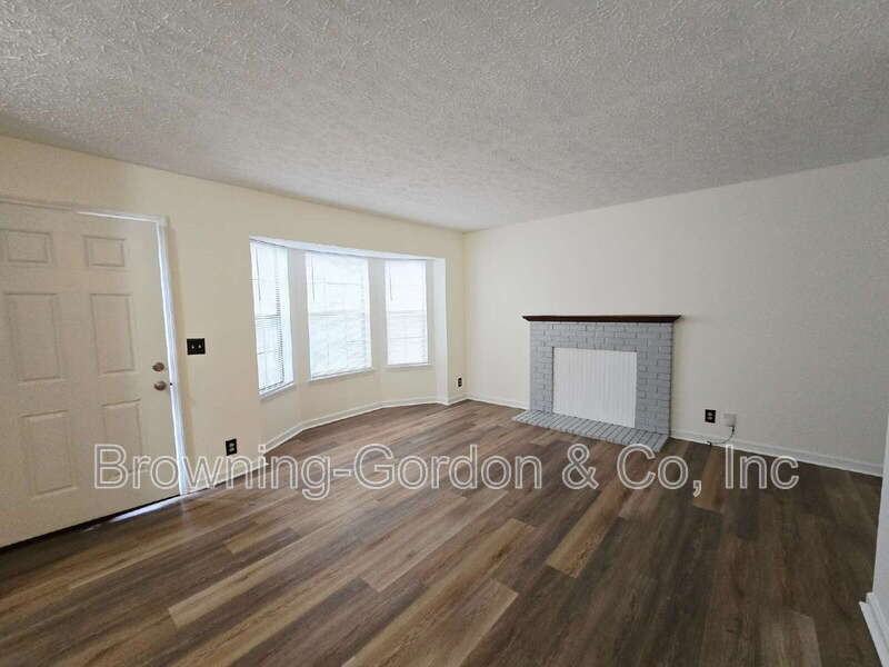 251 Colt Dr - Photo 4 of 17