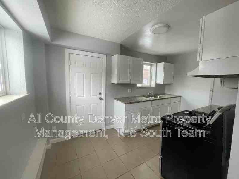 1613 Alton St - Photo 3 of 9