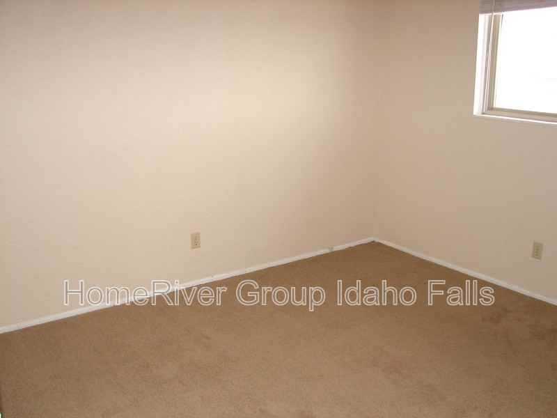 1417 Elizabeth Cir #3 - Photo 7 of 12