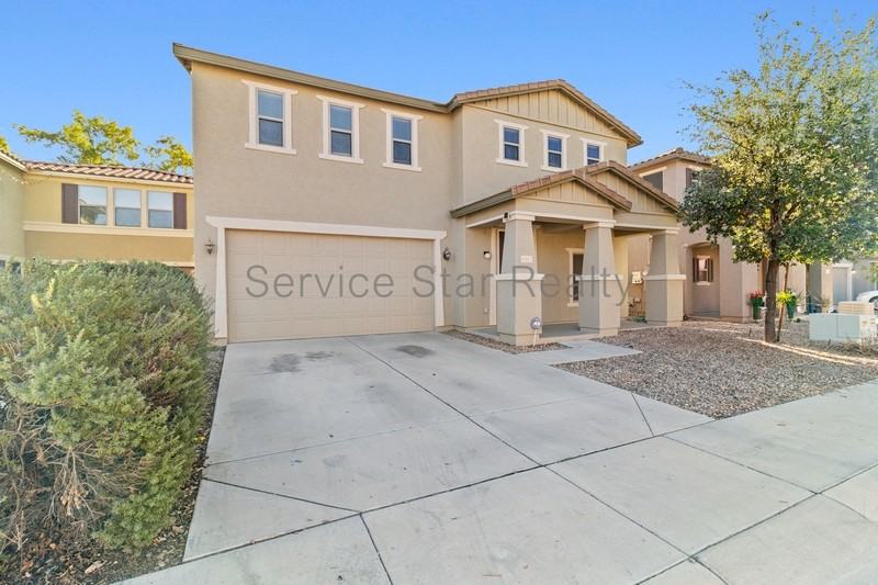 11017 W Elm St - Photo 3 of 30