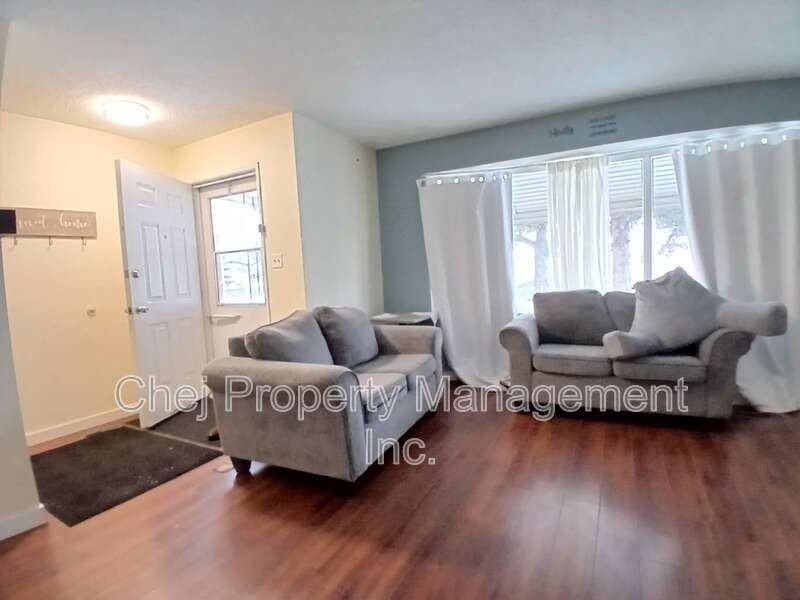 13321 Astreet Nw - Photo 2 of 23
