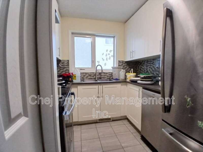 13321 Astreet Nw - Photo 4 of 23