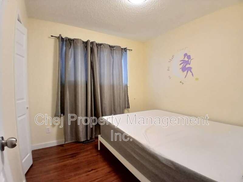 13321 Astreet Nw - Photo 6 of 23