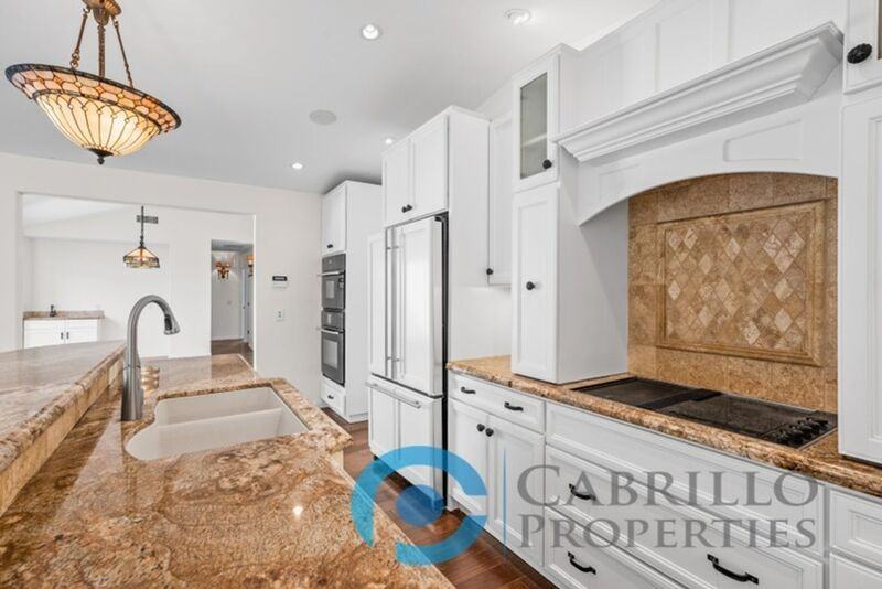 7940 La Jolla Shores Dr - Photo 2 of 31