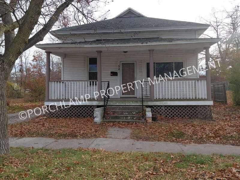 541 West Grand Avenue