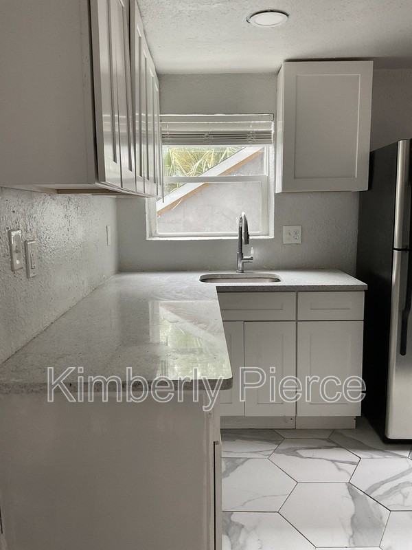 1356 West 24th Street #1 - Photo 7 of 19