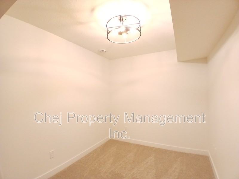 5098 River Road - Photo 6 of 13