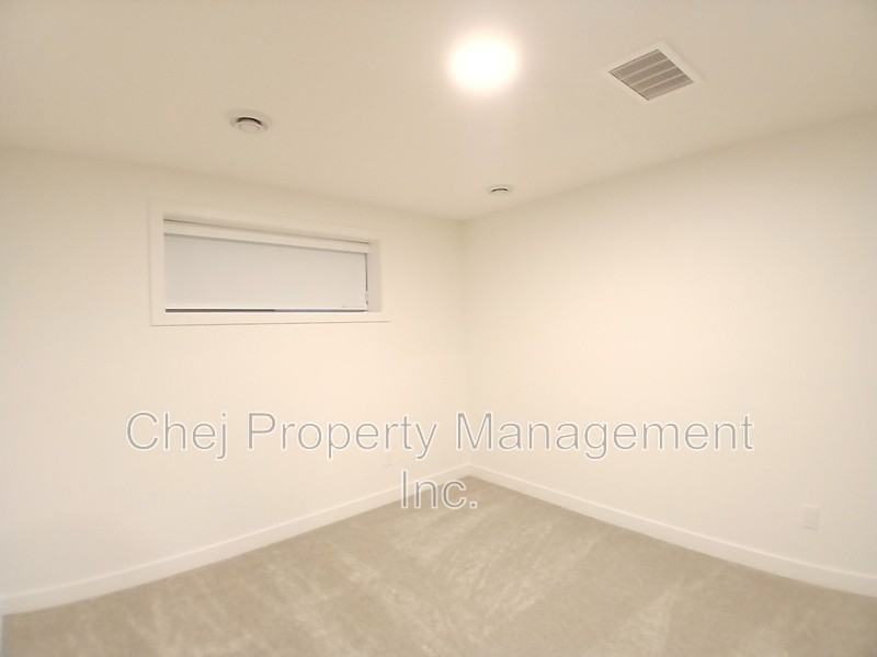 5098 River Road - Photo 7 of 13