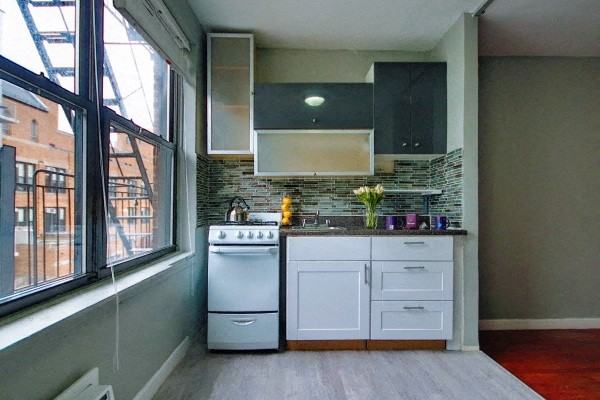 422 East 14th Street - Photo 7 of 11