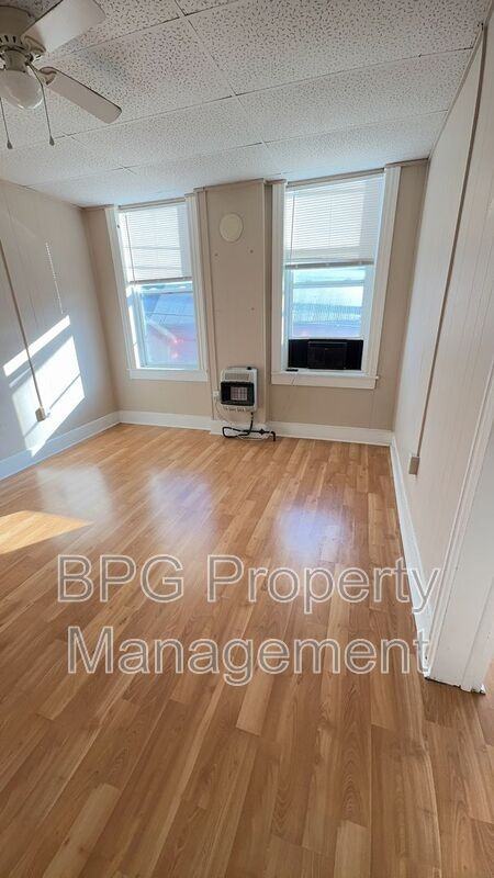 205 North Main Street #1B - Photo 5 of 36