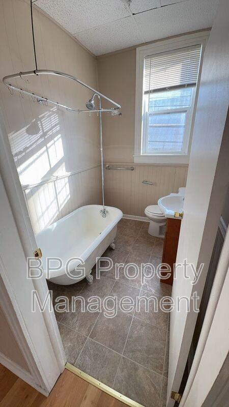 205 North Main Street #1B - Photo 6 of 36