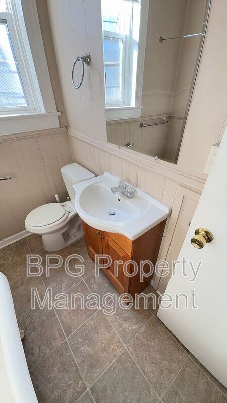 205 North Main Street #1B - Photo 7 of 36