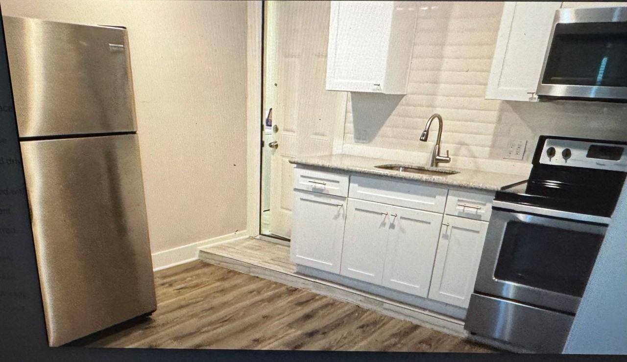 2326 Deadwood Drive #B - Photo 2 of 2