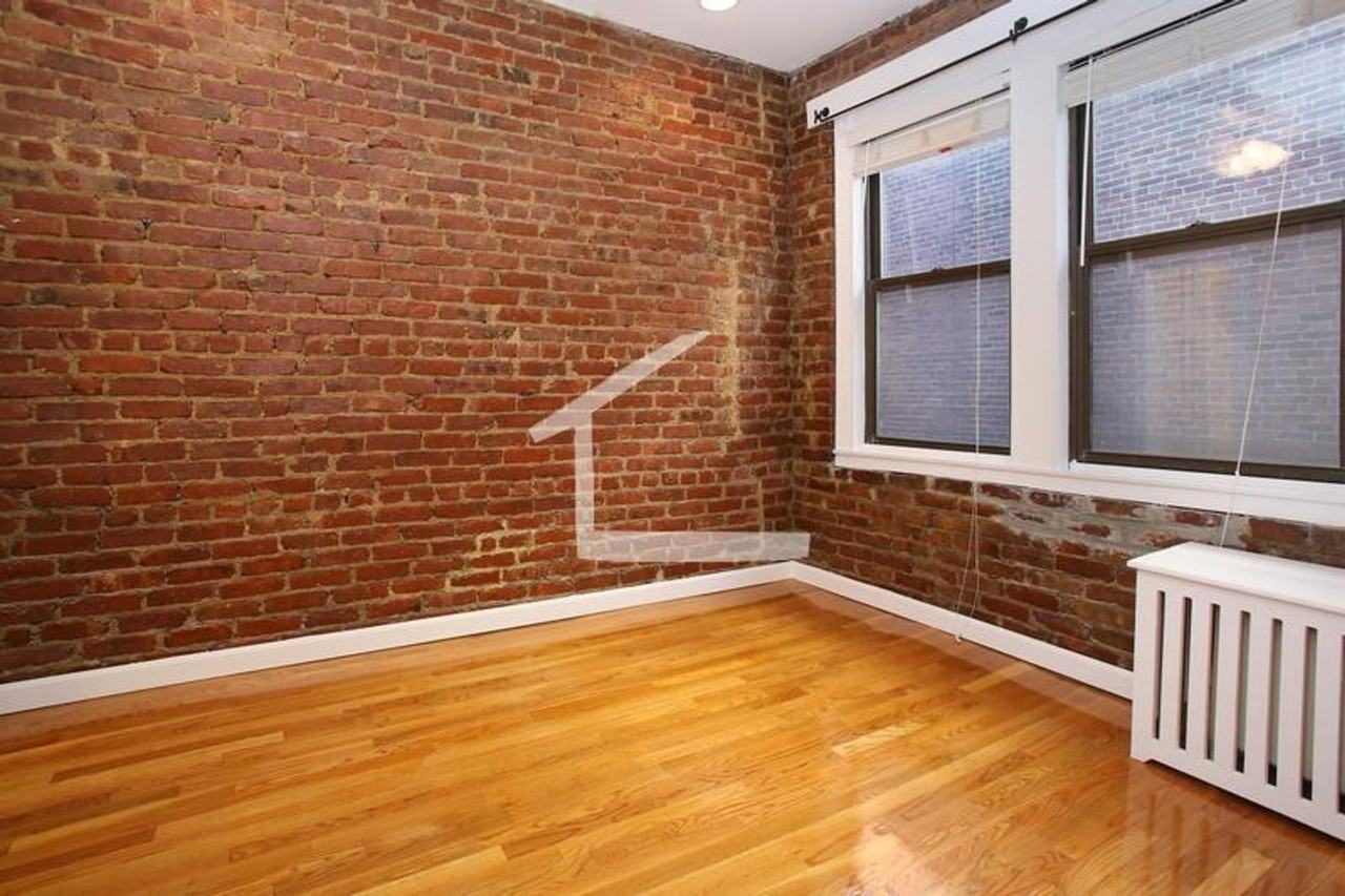 20 Burbank Street - Photo 3 of 7