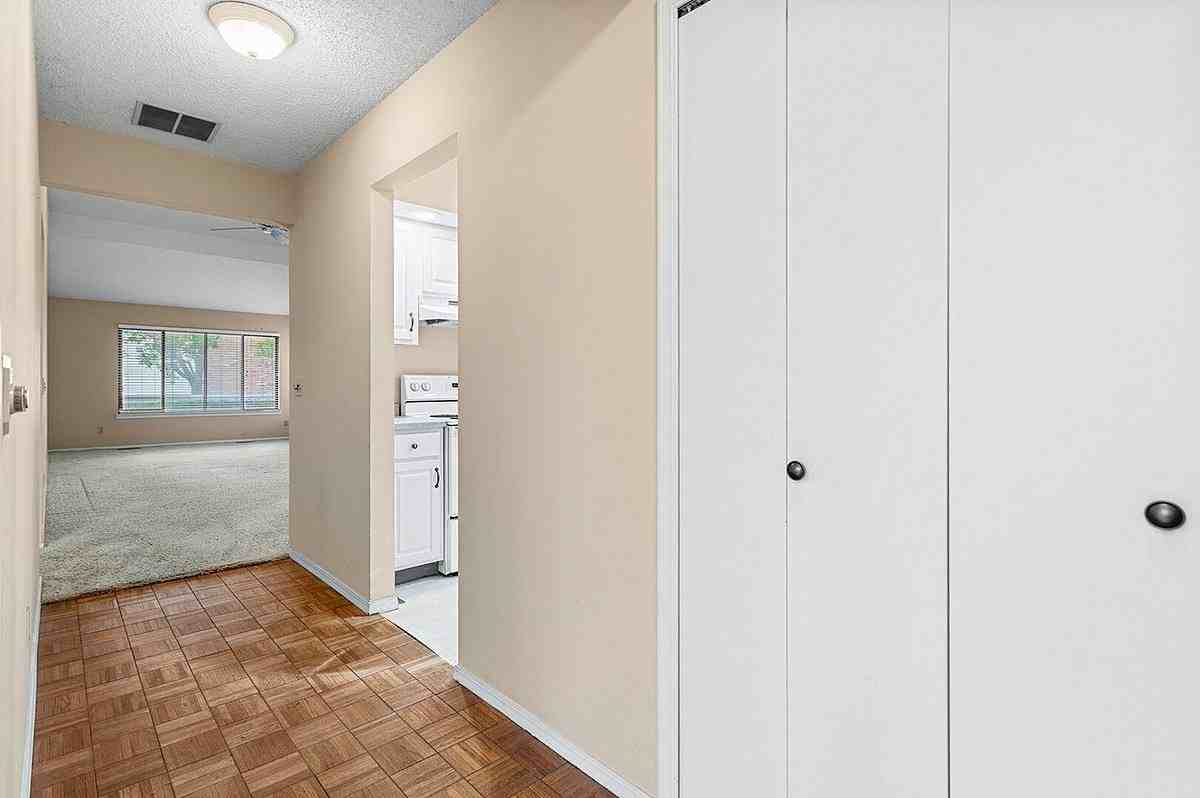 1729 Devonshire Drive - Photo 3 of 20