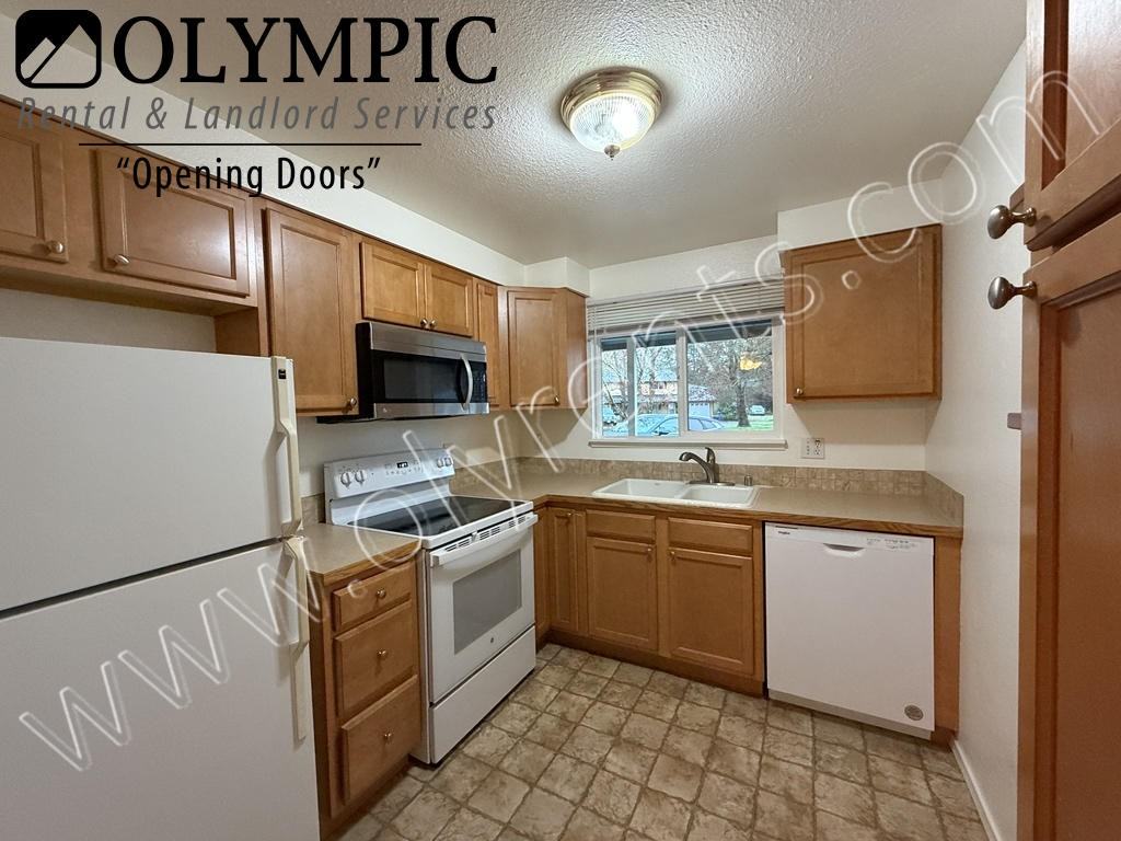 816 Soroya Dr Sw - Photo 7 of 19