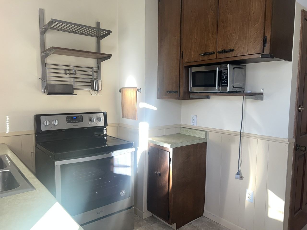 3318 Pierce St Ne - Photo 5 of 13