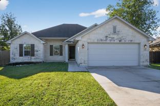 219 Valley Oaks Loop - Photo 1 of 1