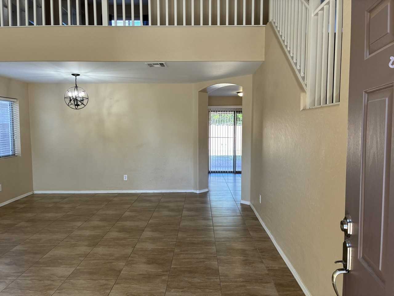 15326 W Lundberg St - Photo 2 of 34