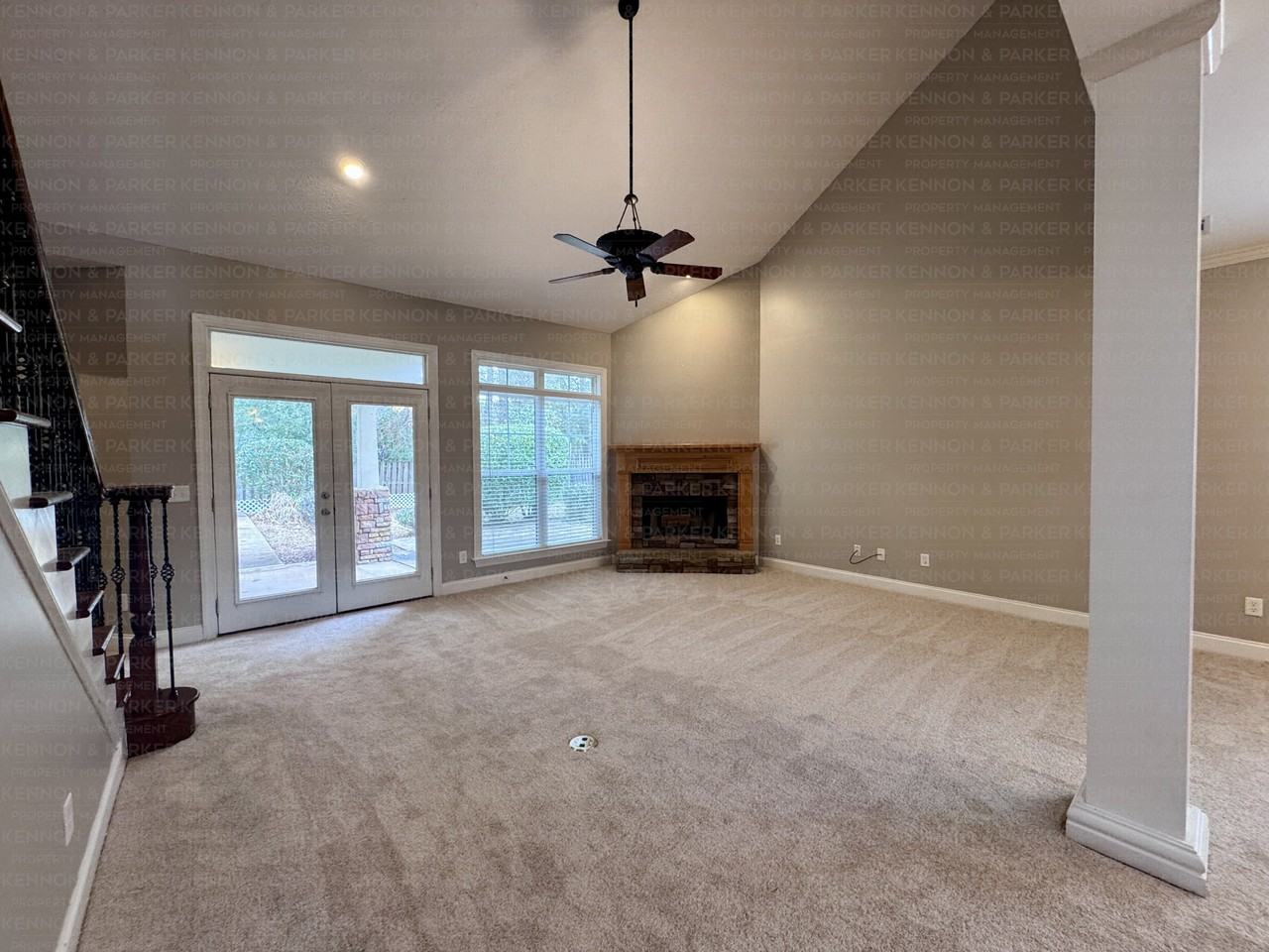 1010 Silver Lake Dr - Photo 6 of 22
