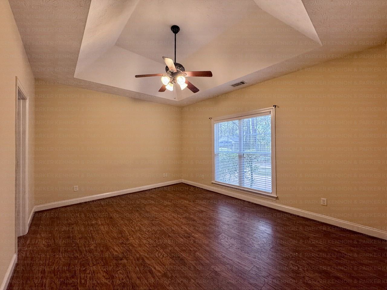 1010 Silver Lake Dr - Photo 7 of 22