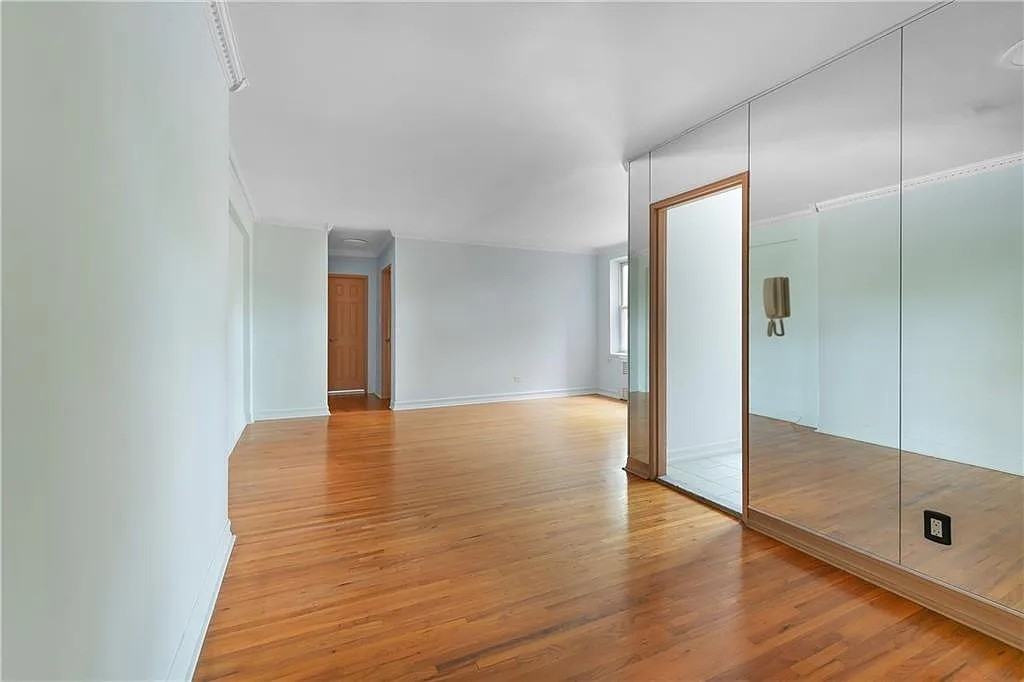 394 Avenue S - Photo 6 of 6