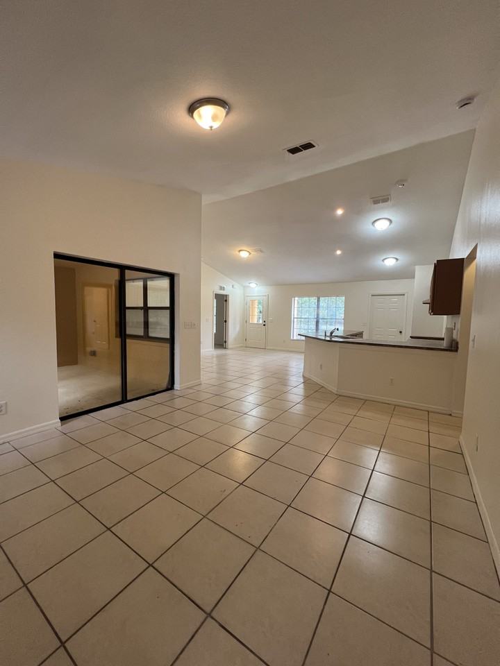 9662 W Dunnellon Rd - Photo 3 of 17