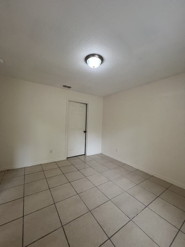 9662 W Dunnellon Rd - Photo 7 of 17