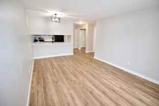 121 Woodsmere Close - Photo 1 of 1