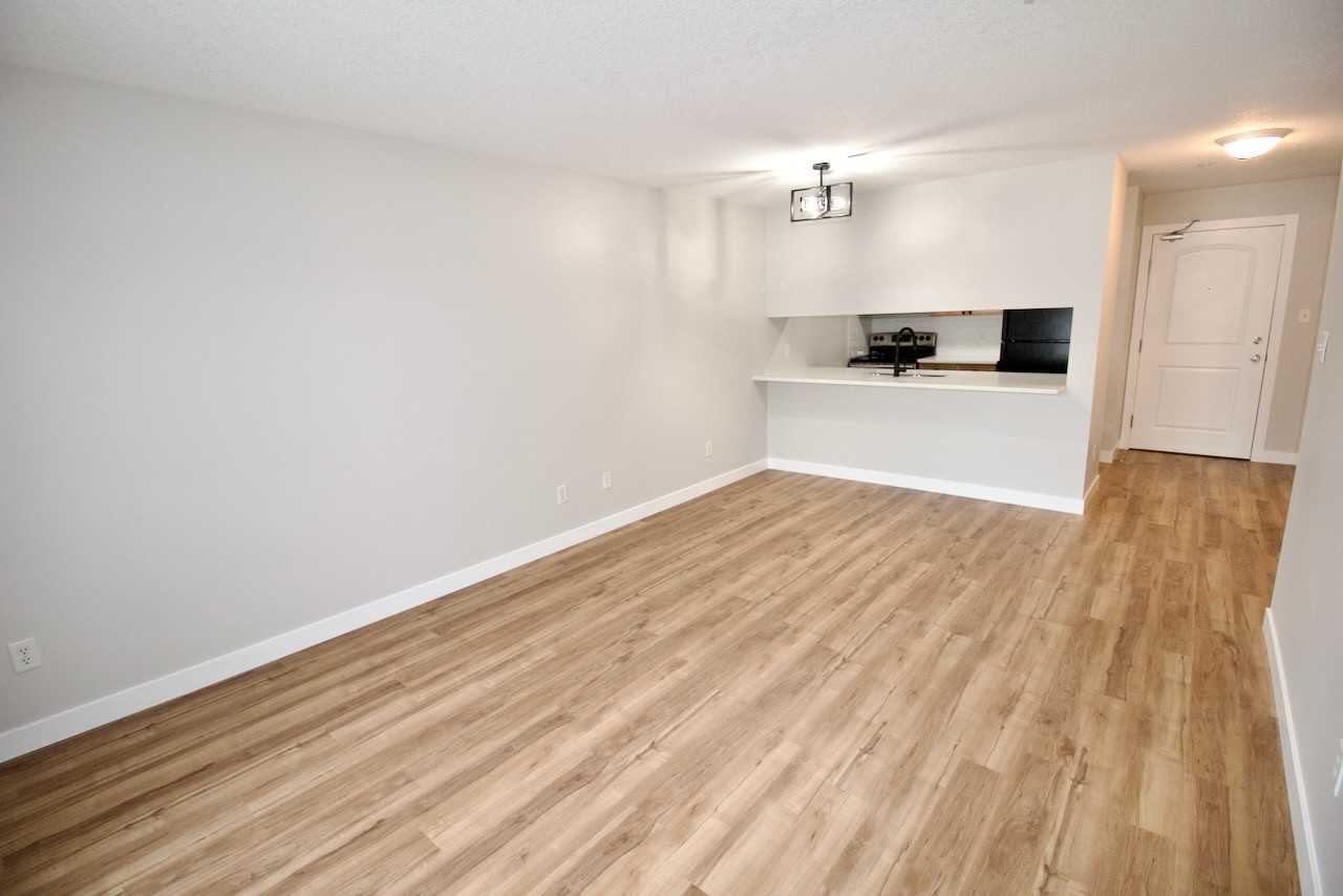 99 Woodsmere Close - Photo 5 of 26