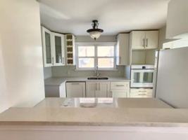 featured image of 572 Montcalm Ave #1