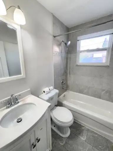 572 Montcalm Ave #1 - Photo 6 of 11