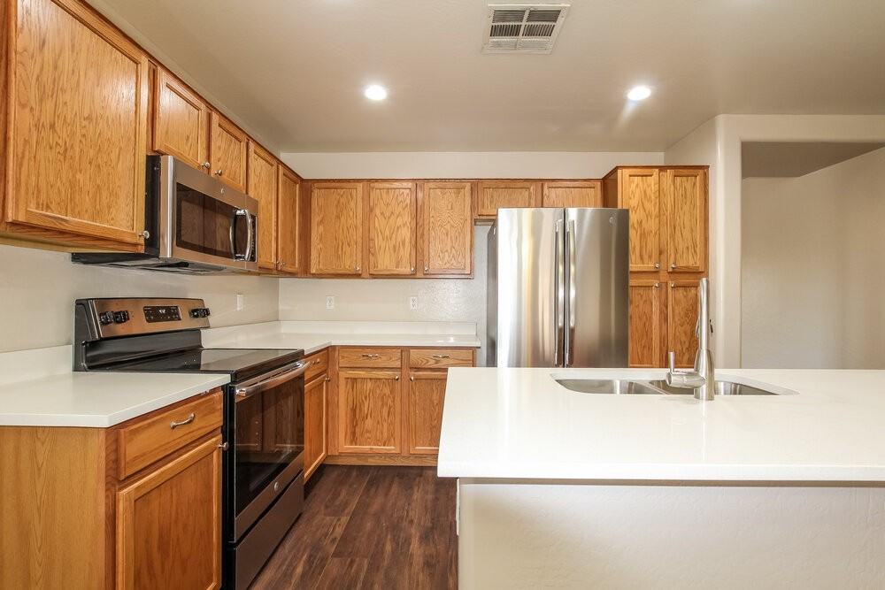 22740 W Mohave St - Photo 6 of 17