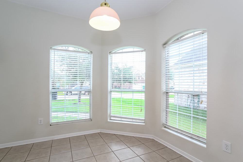 12146 Landsdown Ridge Way - Photo 6 of 19