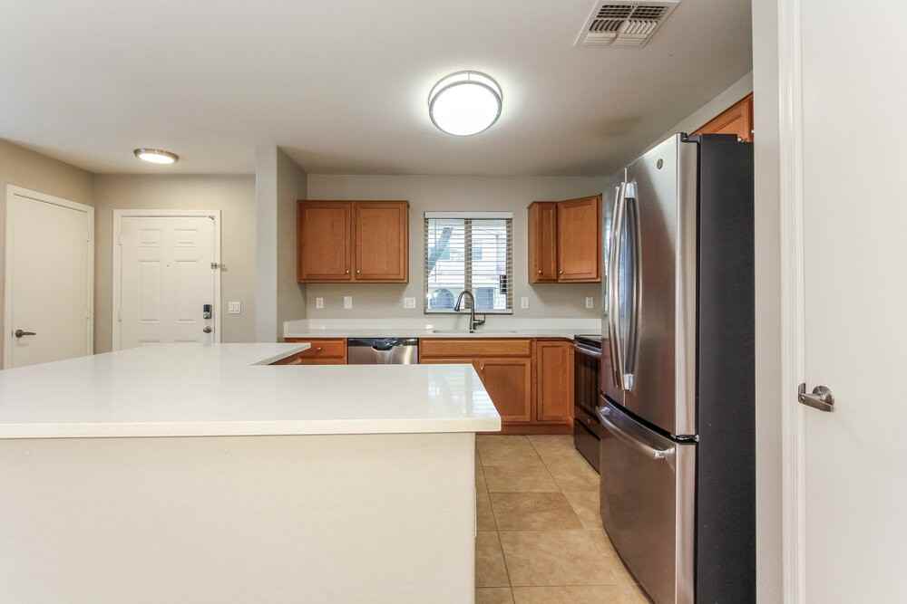 2541 S De Soto Rd - Photo 6 of 16