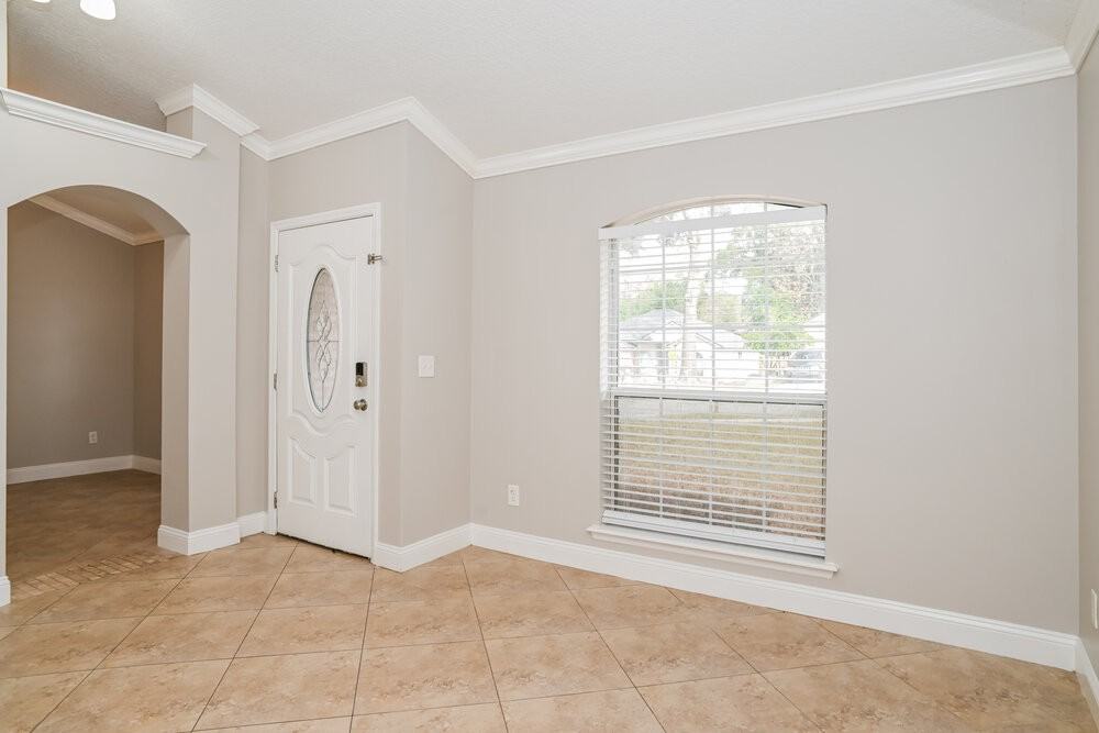 3015 Hickory Glen Dr - Photo 4 of 17