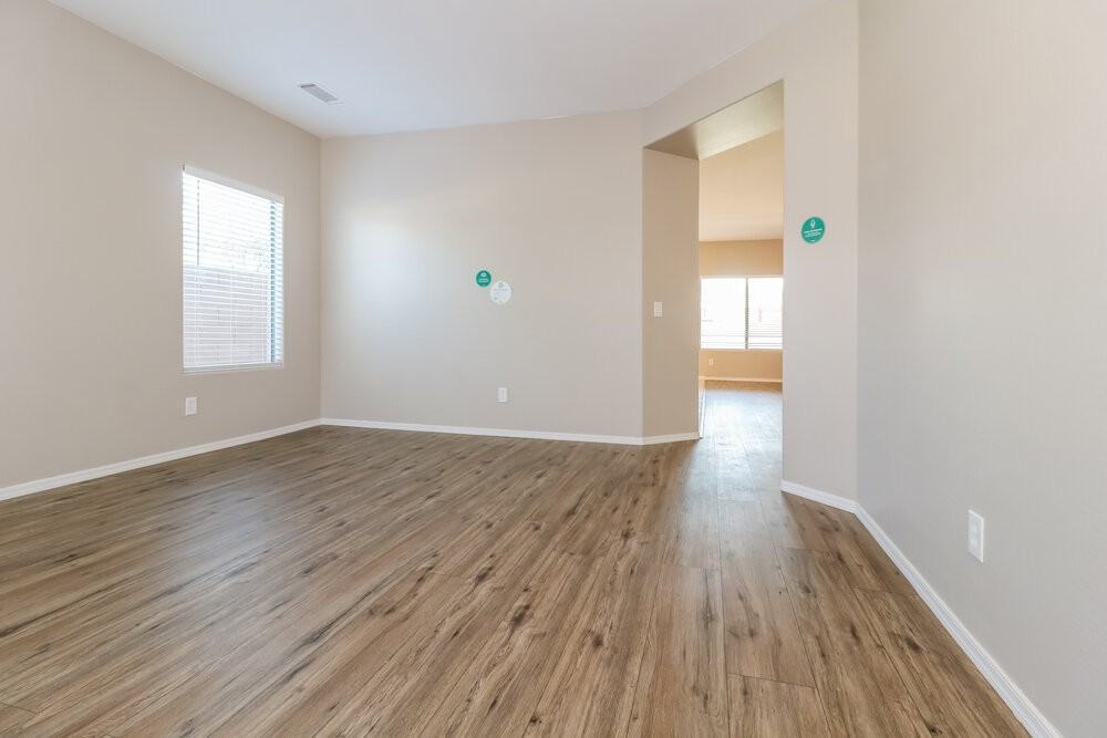 25571 Saint James Avenue - Photo 4 of 16