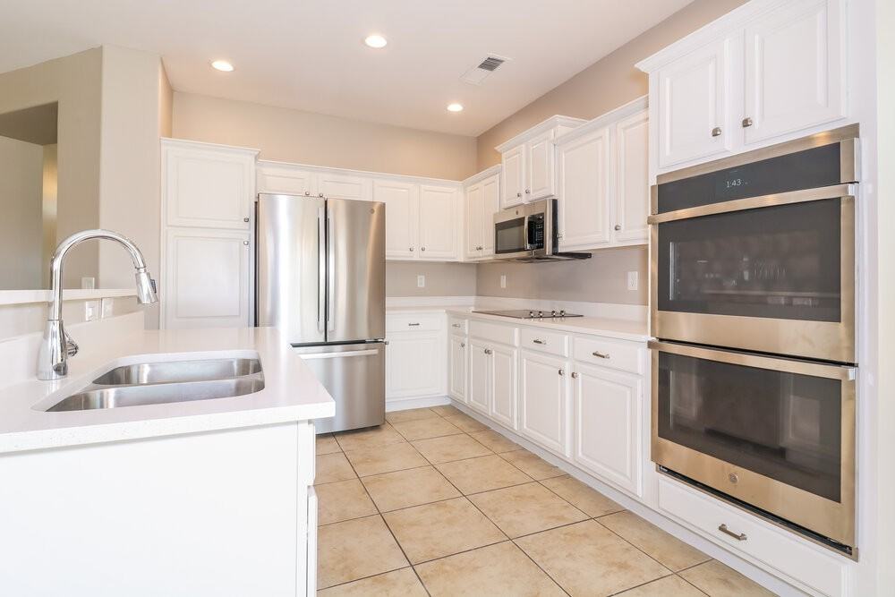 25571 Saint James Avenue - Photo 5 of 16