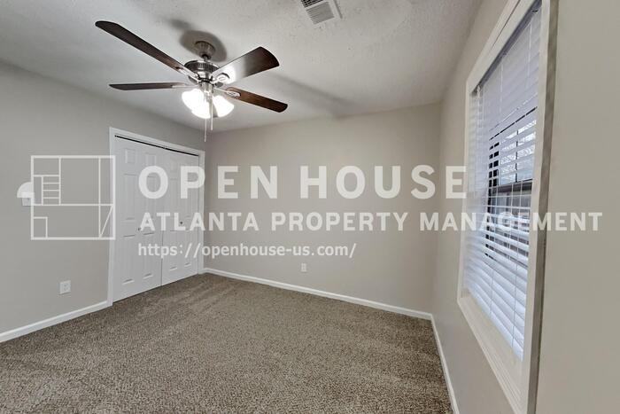 4487 Wesley Way - Photo 5 of 23