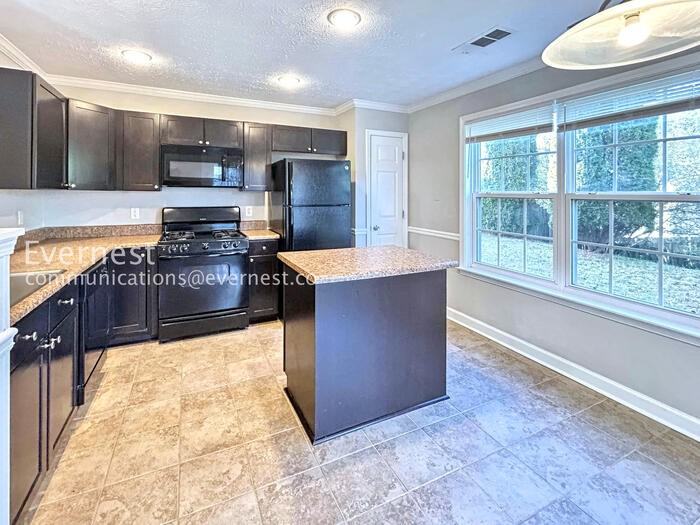 113 Oak Grove Pl - Photo 3 of 36