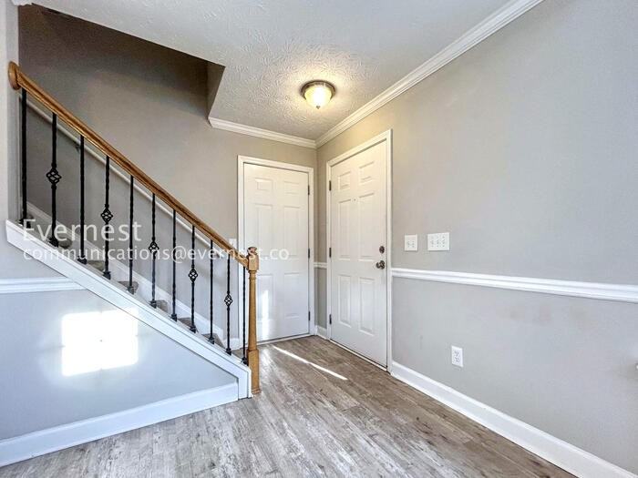 113 Oak Grove Pl - Photo 5 of 36