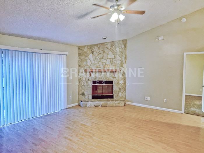 7901 Winterwood Cir N - Photo 2 of 15