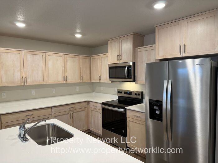 6108 Se 15th St - Photo 6 of 22