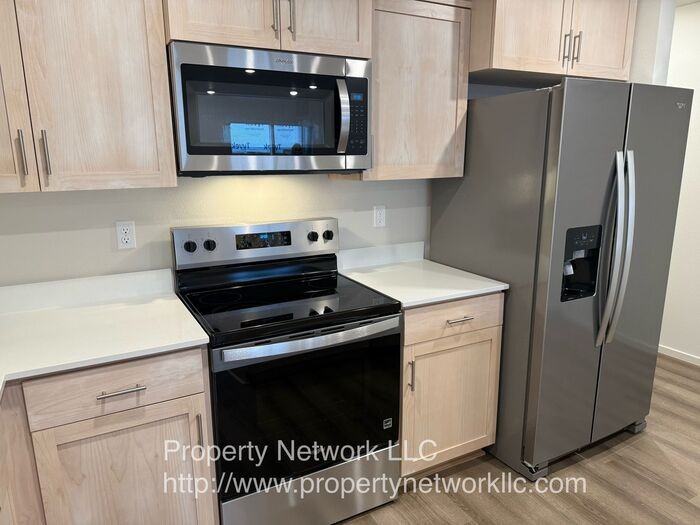 6108 Se 15th St - Photo 7 of 22