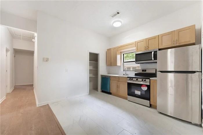 37 Johnson Road - Photo 4 of 9