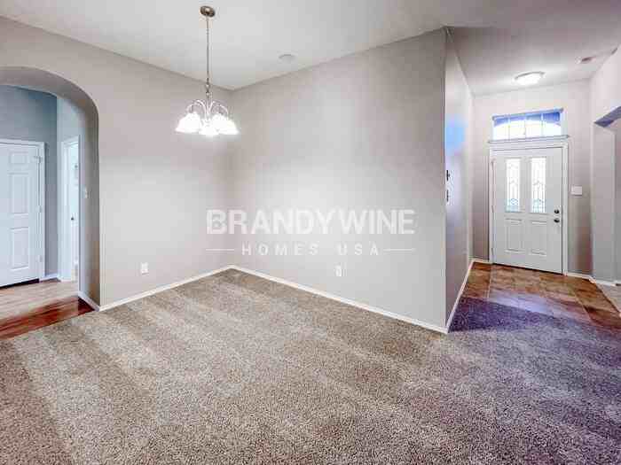 806 Christine Dr - Photo 3 of 30